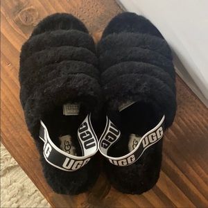 Ugg’s fluff yeah slides black